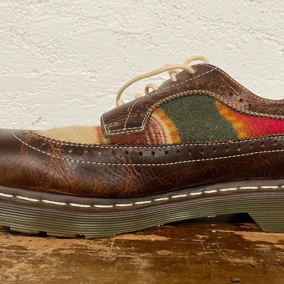 Oxfords_&_Derbys